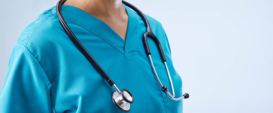 Ανακαλύψτε τις νέες ιατρικές στολές Alezi Medical Uniforms στην Κιάλας Ιατρικά. Στιλάτες, άνετες και ανθεκτικές για επαγγελματίες υγείας.